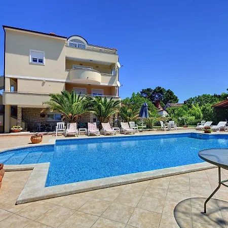 Silvano Appartement *